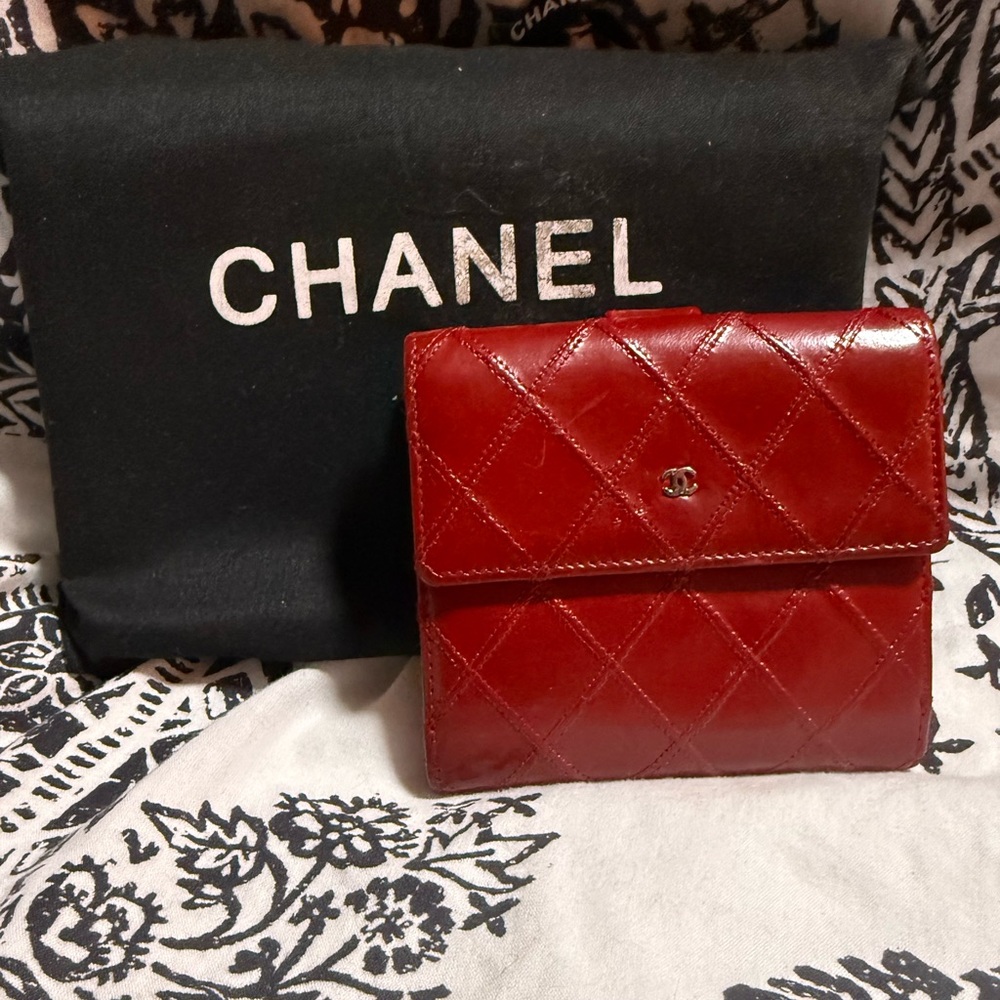 Chanel Red Quilted Leather wallet with unbranded silver Chain wallet - Picture 9 of 9